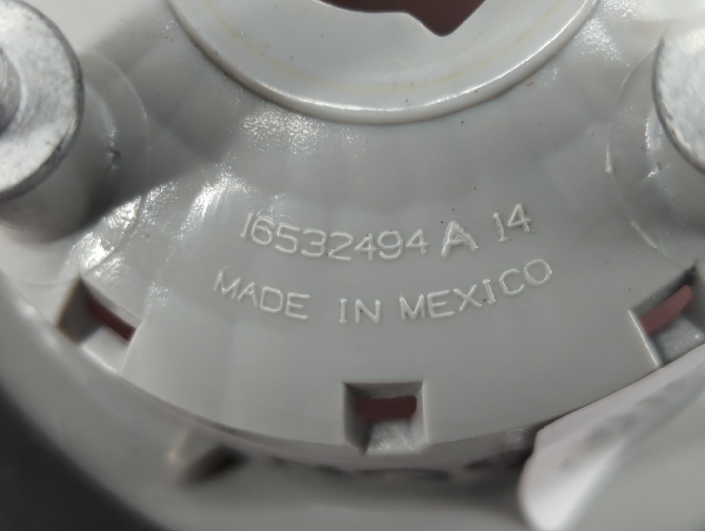 2006-2011 Chevrolet Hhr Tail Light Assembly Passenger Right OEM P/N:15875484 25863812 Fits Fits 2006 2007 2008 2009 2010 201