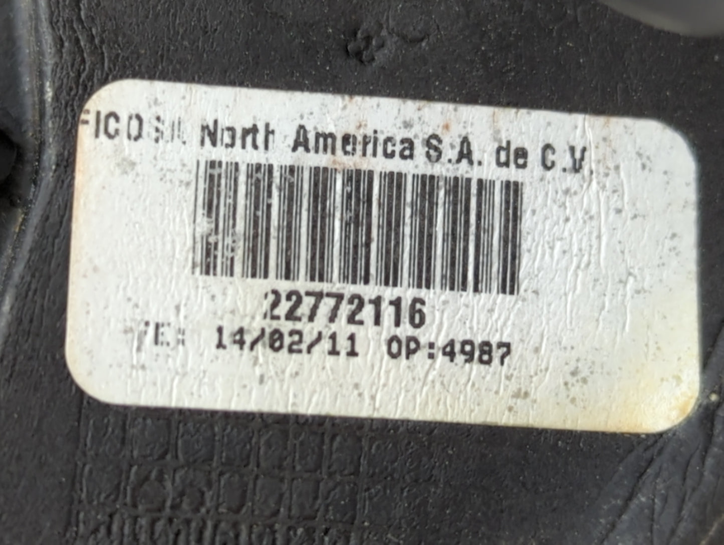 2007-2011 Chevrolet Hhr Passenger Side View Mirror - Right Door Mirror OEM Used - Oemusedautoparts1.com