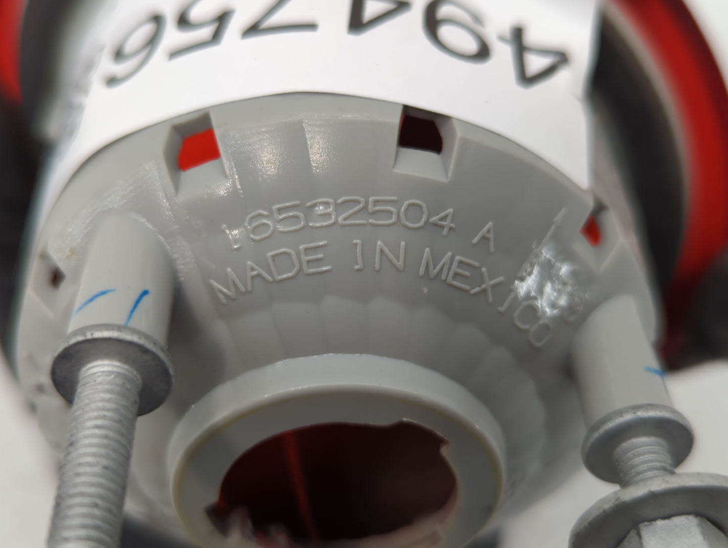 2006-2011 Chevrolet Hhr Tail Light Assembly Passenger Right OEM P/N:6532504 A 15821824 Fits Fits 2006 2007 2008 2009 2010 20