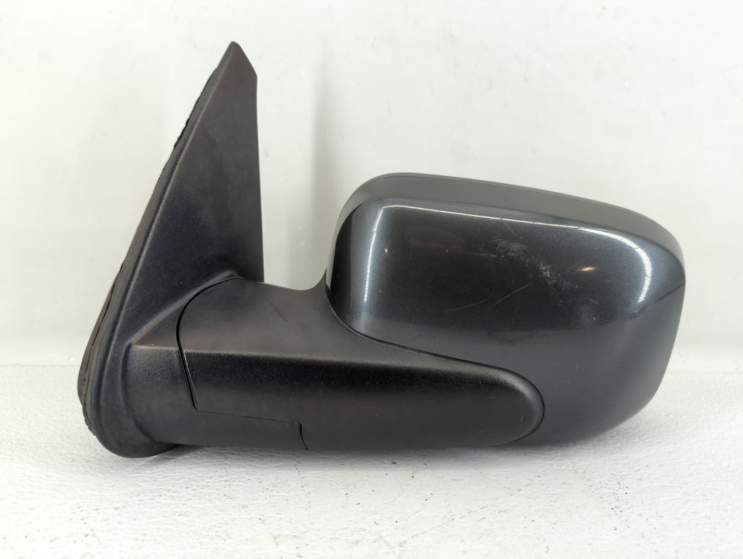 2007-2011 Chevrolet Hhr Driver Side View Mirror - Left Door Mirror OEM Used - Oemusedautoparts1.com