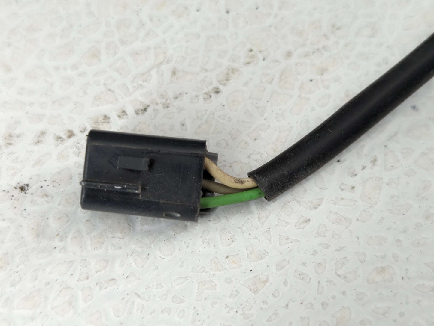 2007-2011 Chevrolet Hhr Driver Side View Mirror - Left Door Mirror OEM Used - Oemusedautoparts1.com