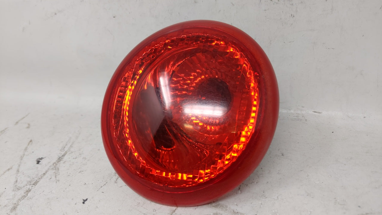 2006-2011 Chevrolet Hhr Tail Light Assembly Driver Left OEM P/N:20778530 Fits Fits 2006 2007 2008 2009 2010 2011 OEM Used Au