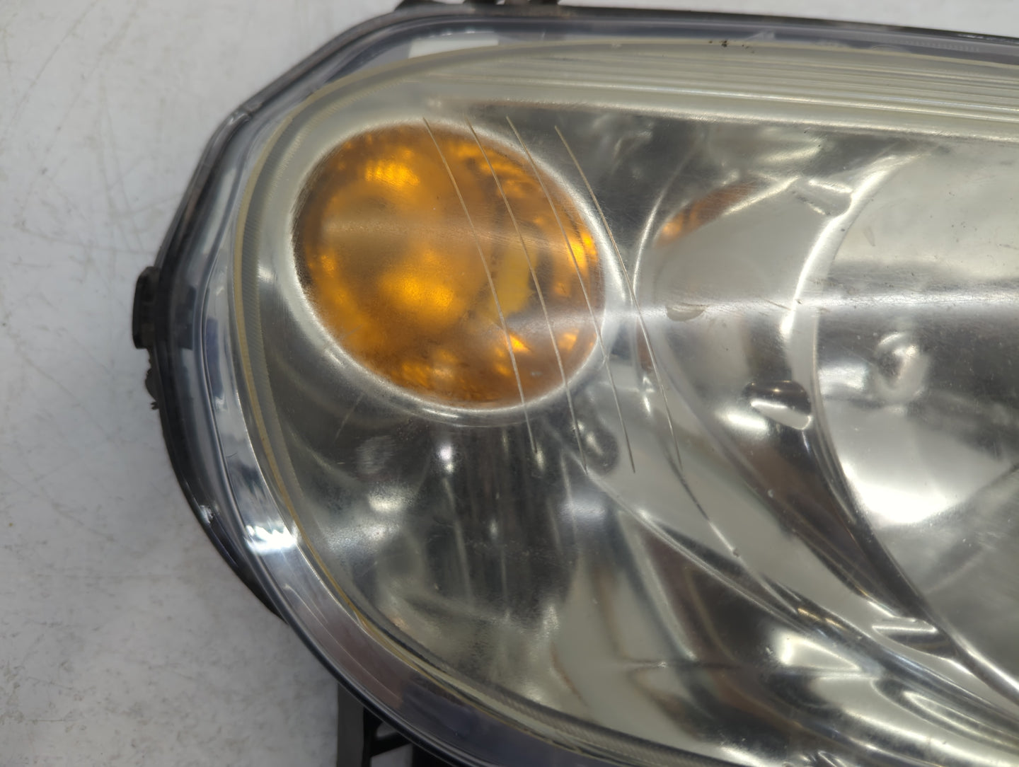 2006-2011 Chevrolet Hhr Passenger Right Oem Head Light Headlight Lamp - Oemusedautoparts1.com