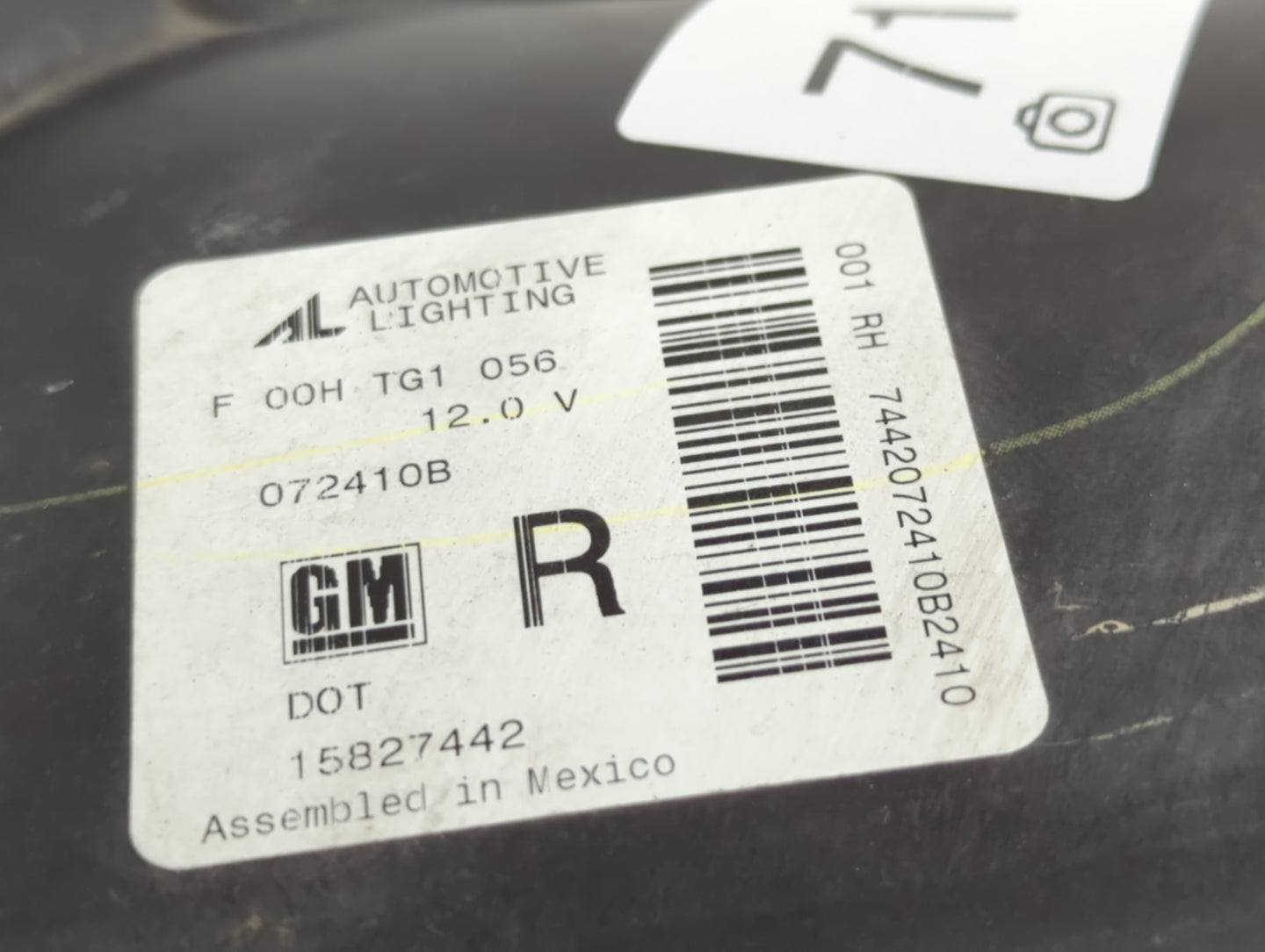 2006-2011 Chevrolet Hhr Passenger Right Oem Head Light Headlight Lamp - Oemusedautoparts1.com