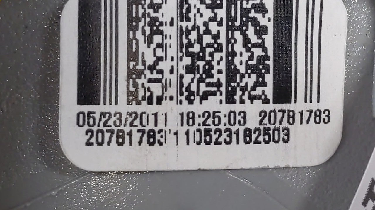 2011 Chevrolet Hhr Tail Light Assembly Passenger Right OEM P/N:25823015 15875484 Fits Fits 2006 2007 2008 2009 2010 OEM Used