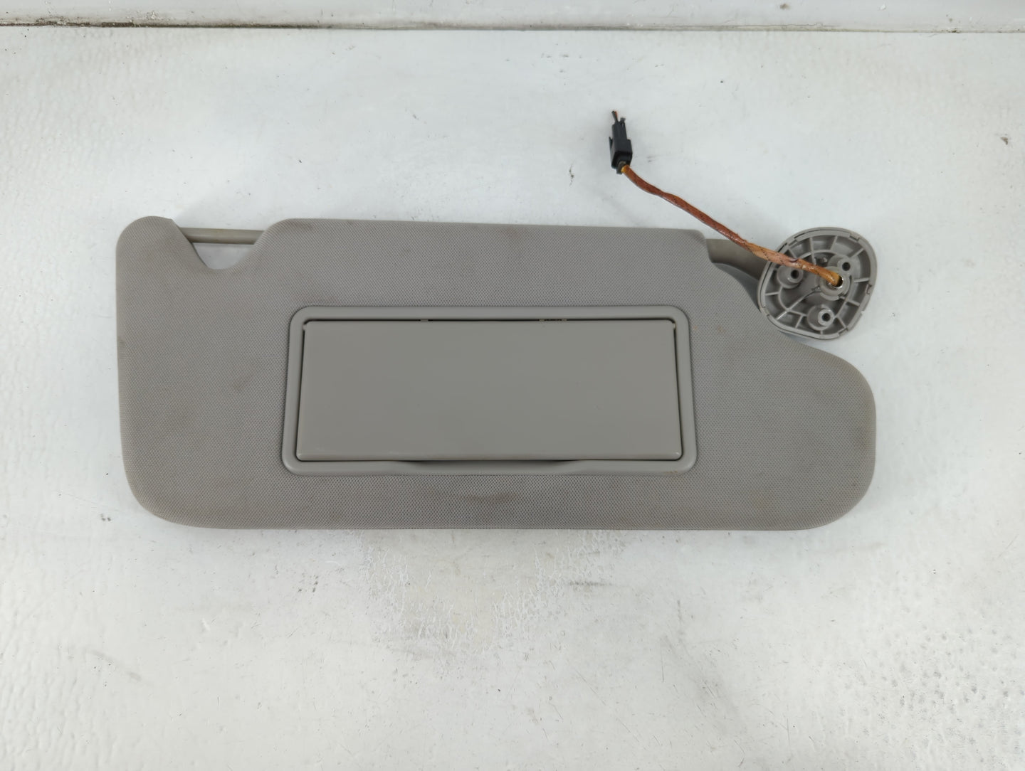 2006-2016 Chevrolet Impala Sun Visor Shade Replacement Passenger Right Mirror Fits OEM Used Auto Parts - Oemusedautoparts1.c