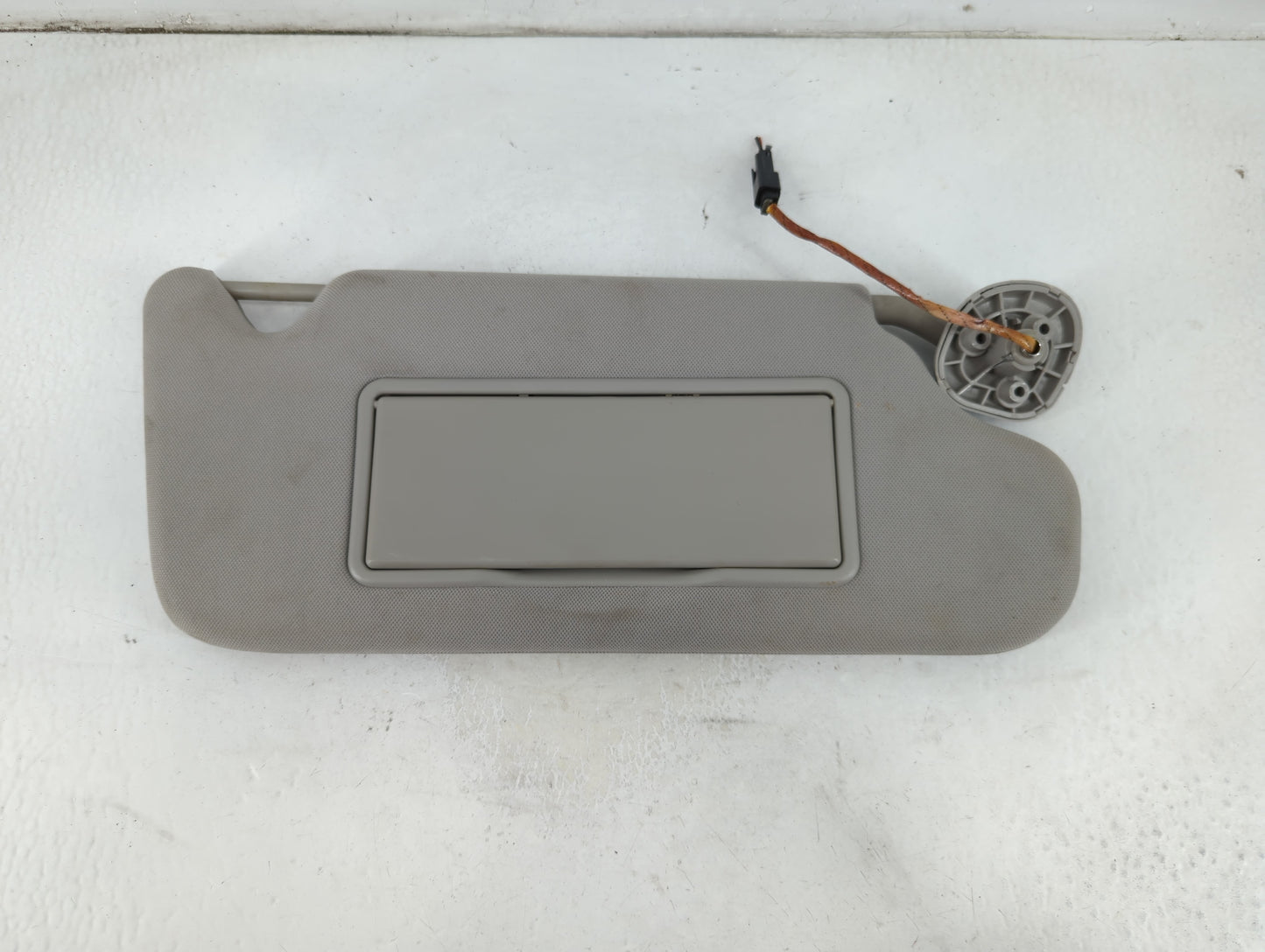 2006-2016 Chevrolet Impala Sun Visor Shade Replacement Passenger Right Mirror Fits OEM Used Auto Parts - Oemusedautoparts1.c