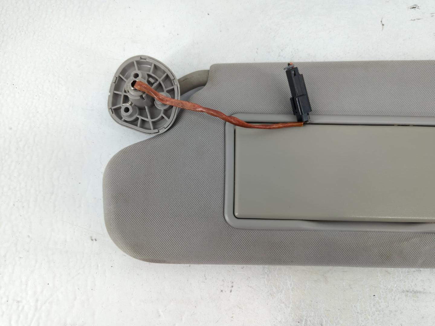 2006-2016 Chevrolet Impala Sun Visor Shade Replacement Passenger Right Mirror Fits OEM Used Auto Parts - Oemusedautoparts1.c