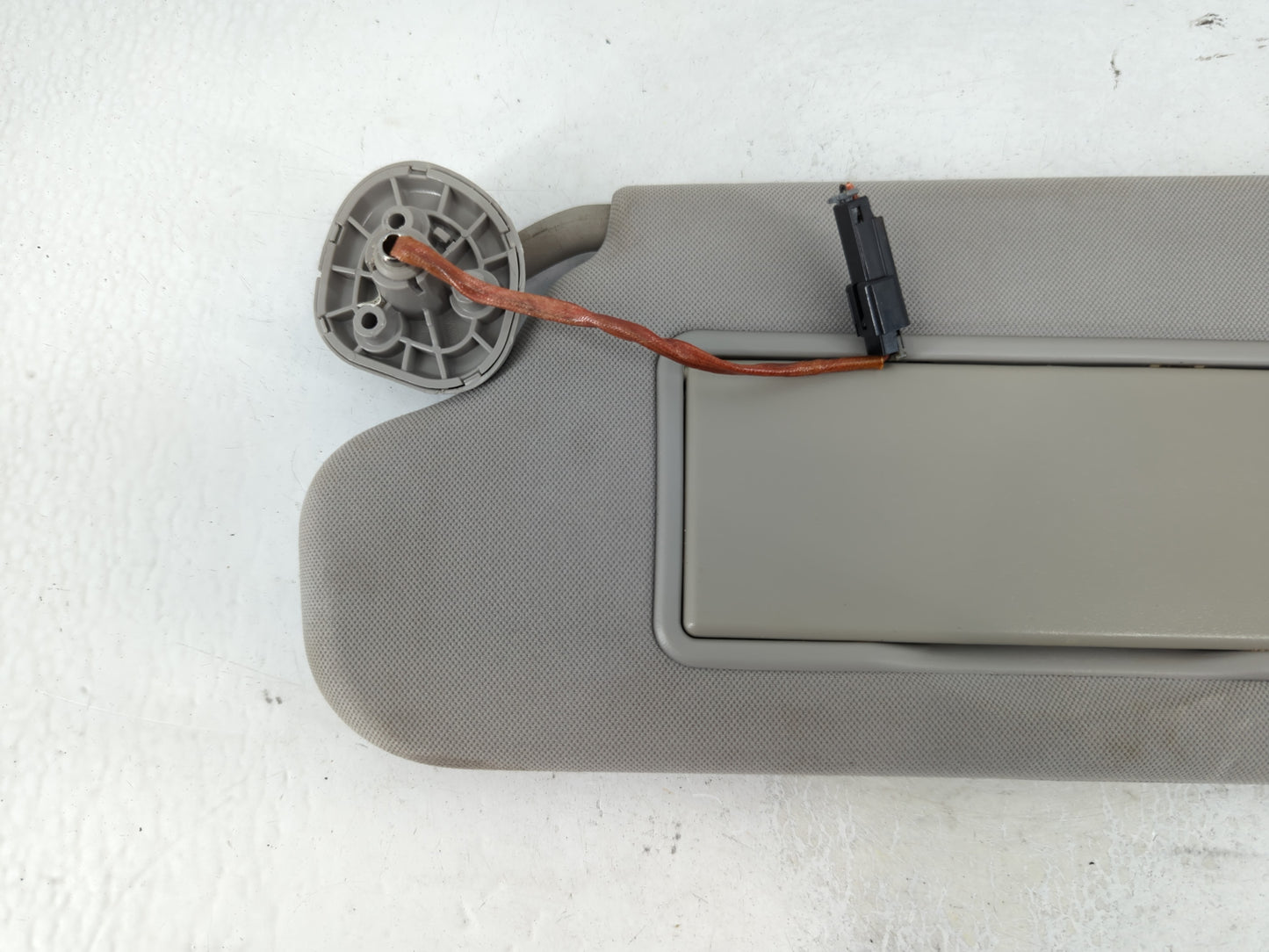 2006-2016 Chevrolet Impala Sun Visor Shade Replacement Passenger Right Mirror Fits OEM Used Auto Parts - Oemusedautoparts1.c