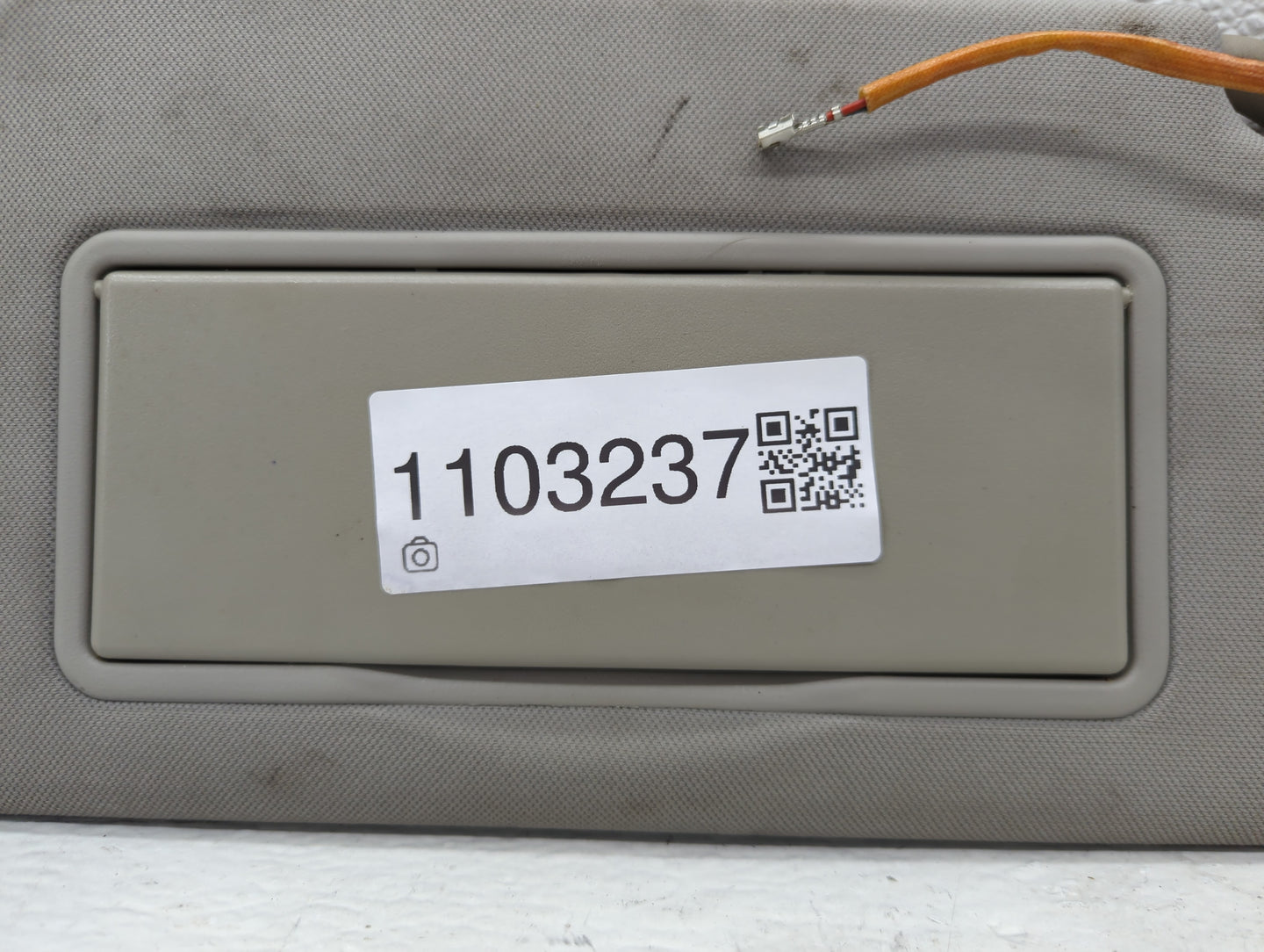 2006-2016 Chevrolet Impala Sun Visor Shade Replacement Passenger Right Mirror Fits OEM Used Auto Parts - Oemusedautoparts1.c