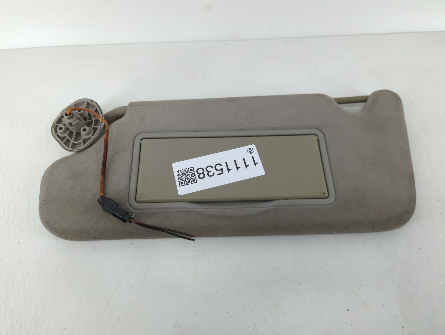 2006-2016 Chevrolet Impala Sun Visor Shade Replacement Driver Left Mirror Fits OEM Used Auto Parts - Oemusedautoparts1.com