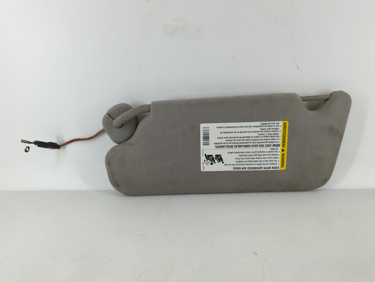 2006-2016 Chevrolet Impala Sun Visor Shade Replacement Passenger Right Mirror Fits OEM Used Auto Parts - Oemusedautoparts1.c