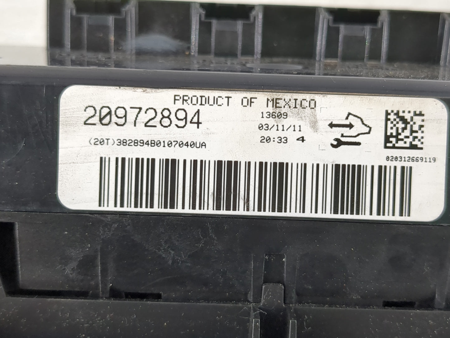 2011 Chevrolet Impala Climate Control Module Temperature AC/Heater Replacement P/N:20972894 Fits OEM Used Auto Parts - Oemus