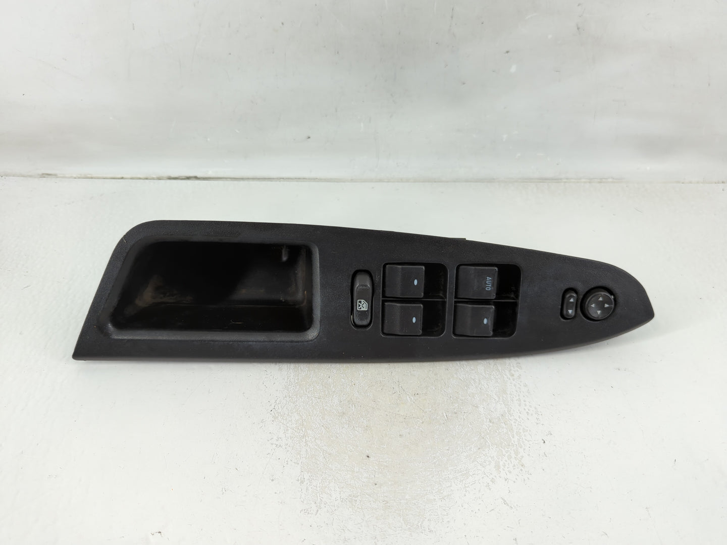 2009-2016 Chevrolet Impala Master Power Window Switch Replacement Driver Side Left P/N:25828893 Fits OEM Used Auto Parts - O