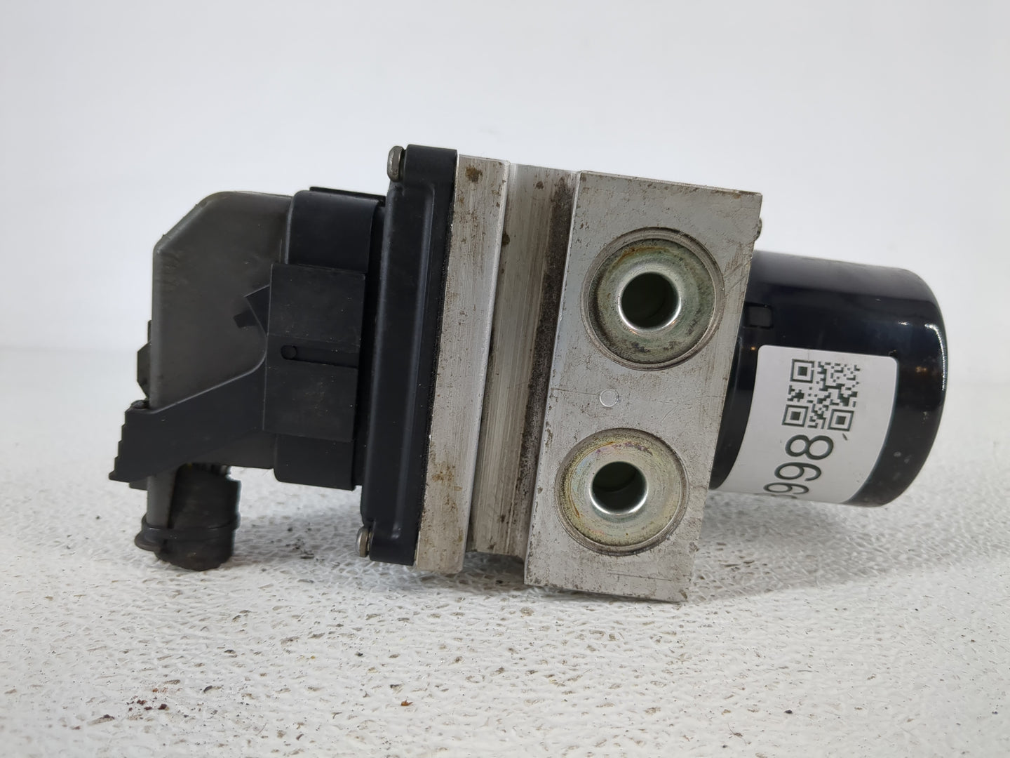 2008-2011 Chevrolet Impala ABS Pump Control Module Replacement P/N:25894183 Fits Fits 2008 2009 2010 2011 OEM Used Auto Part