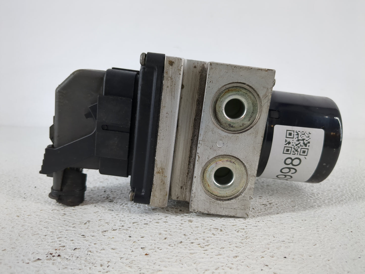 2008-2011 Chevrolet Impala ABS Pump Control Module Replacement P/N:25894183 Fits Fits 2008 2009 2010 2011 OEM Used Auto Part