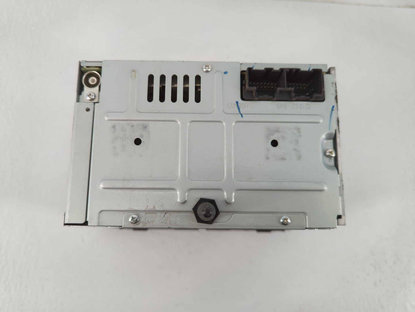 2011 Chevrolet Impala Radio AM FM Cd Player Receiver Replacement P/N:20955156 Fits OEM Used Auto Parts - Oemusedautoparts1.c
