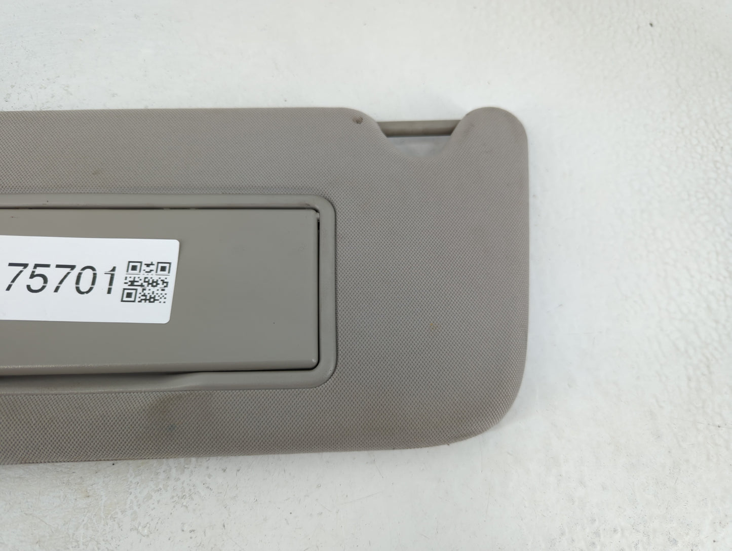 2006-2016 Chevrolet Impala Sun Visor Shade Replacement Driver Left Mirror Fits OEM Used Auto Parts - Oemusedautoparts1.com