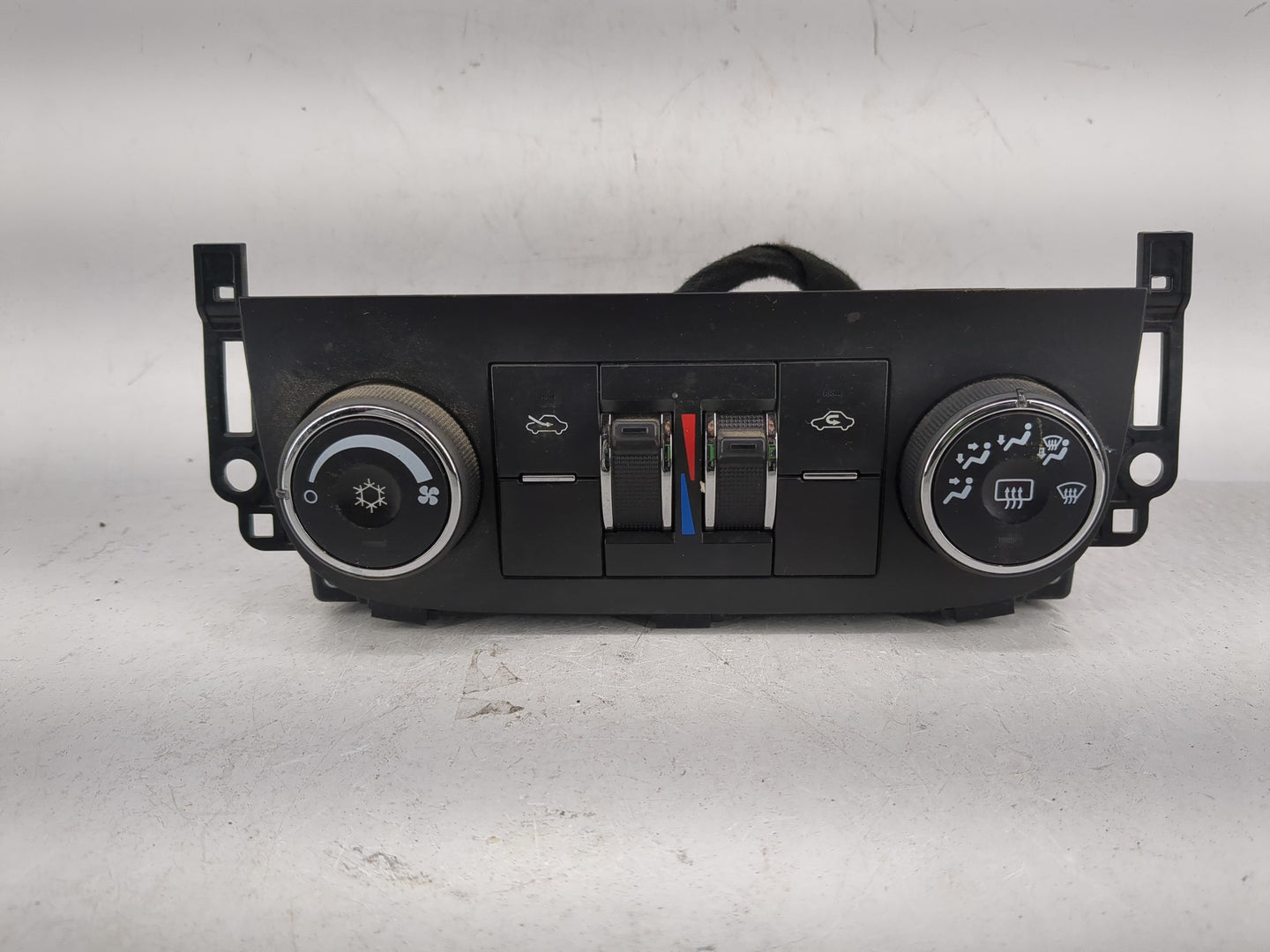 2006-2011 Chevrolet Impala Climate Control Module Temperature AC/Heater Replacement P/N:25988015 Fits OEM Used Auto Parts - 