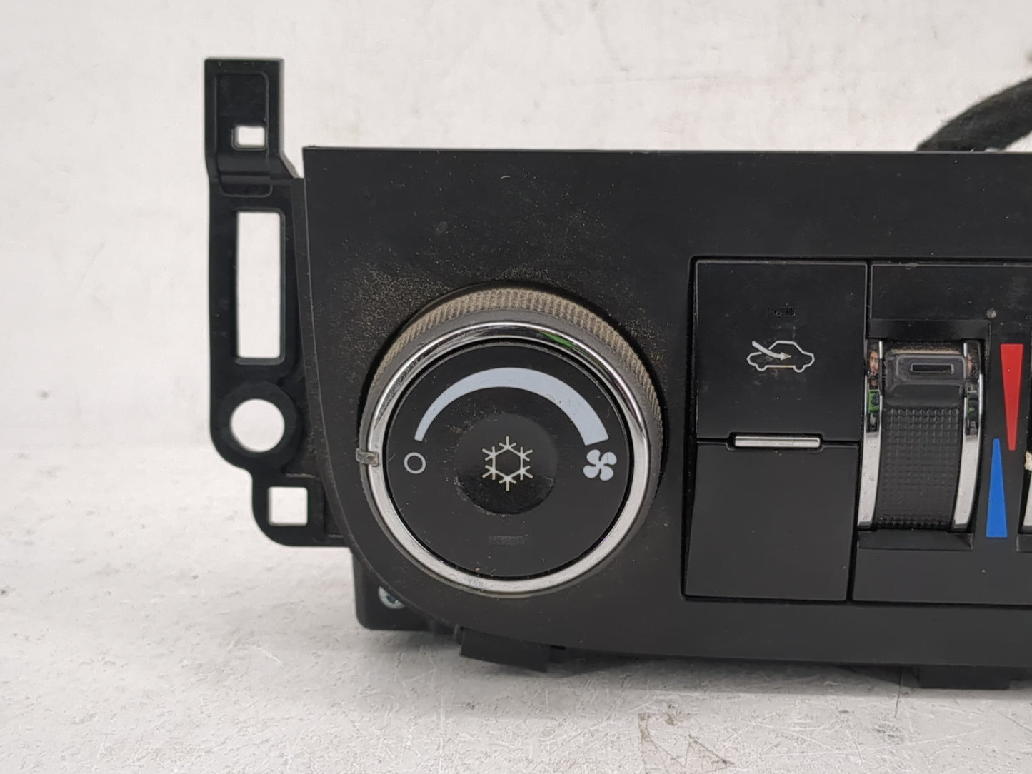 2006-2011 Chevrolet Impala Climate Control Module Temperature AC/Heater Replacement P/N:25988015 Fits OEM Used Auto Parts - 