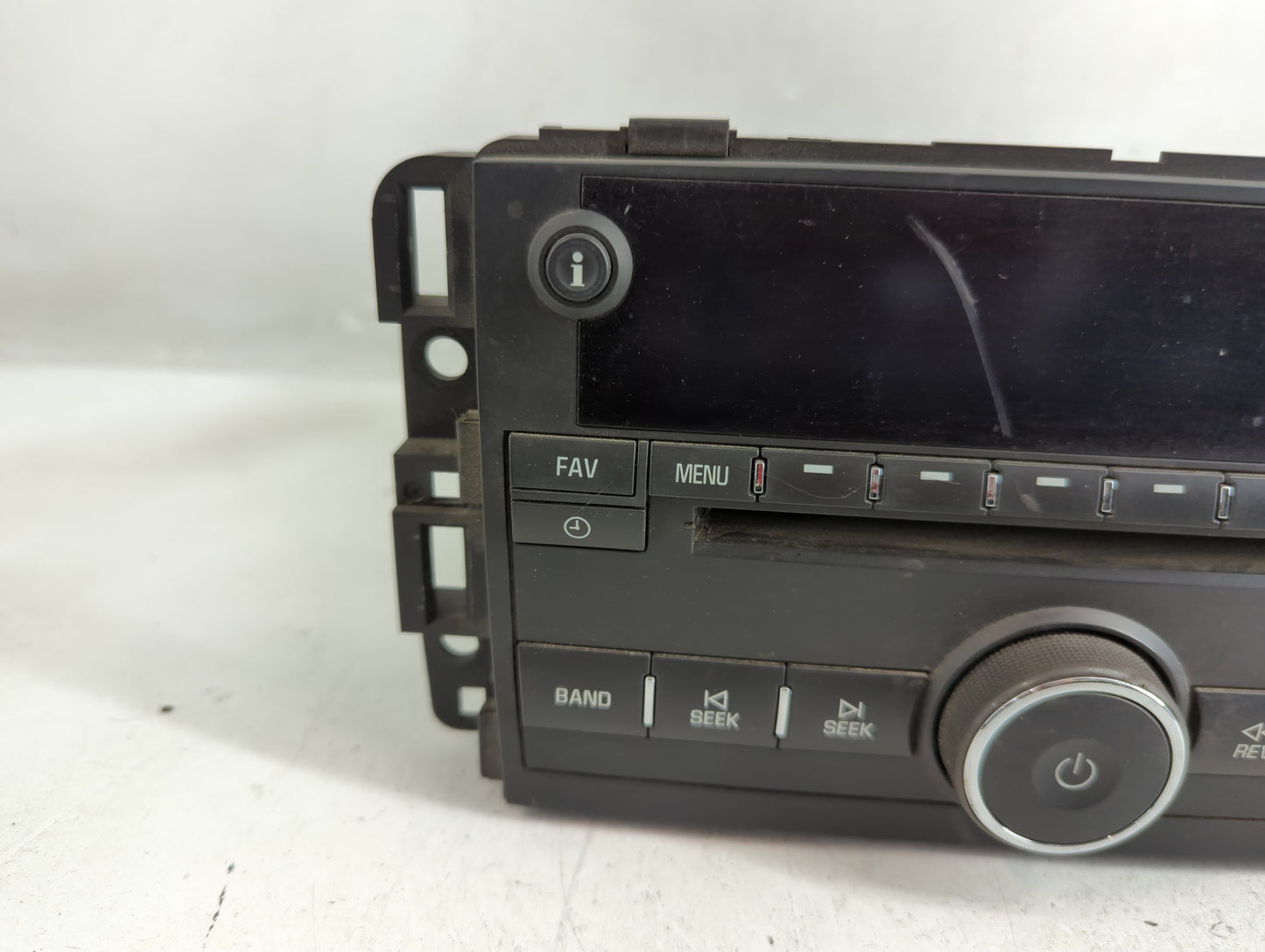 2011-2012 Chevrolet Impala Radio AM FM Cd Player Receiver Replacement P/N:123000-29700101 Fits Fits 2011 2012 OEM Used Auto 