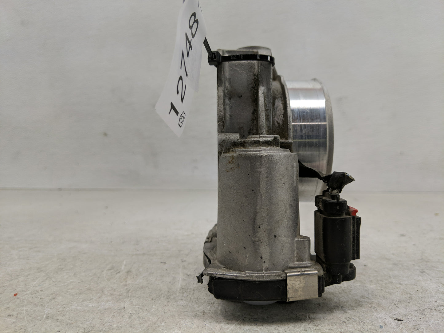 2006-2011 Chevrolet Impala Throttle Body Fits Fits 2006 2007 2008 2009 2010 2011 OEM Used Auto Parts - Oemusedautoparts1.com