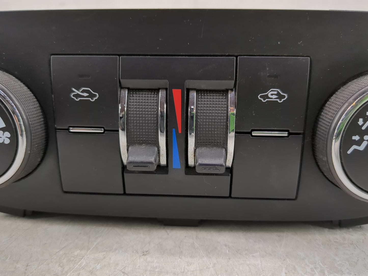 2006-2011 Chevrolet Impala Climate Control Module Temperature AC/Heater Replacement P/N:20972894 Fits OEM Used Auto Parts - 