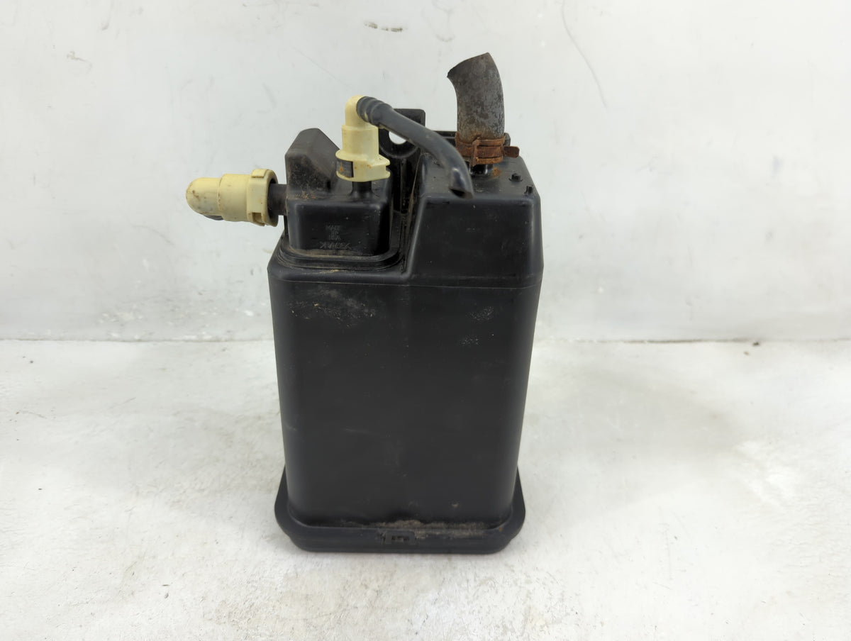2011 Chevrolet Impala Fuel Vapor Charcoal Canister 1410740 - Oemusedautoparts1.com