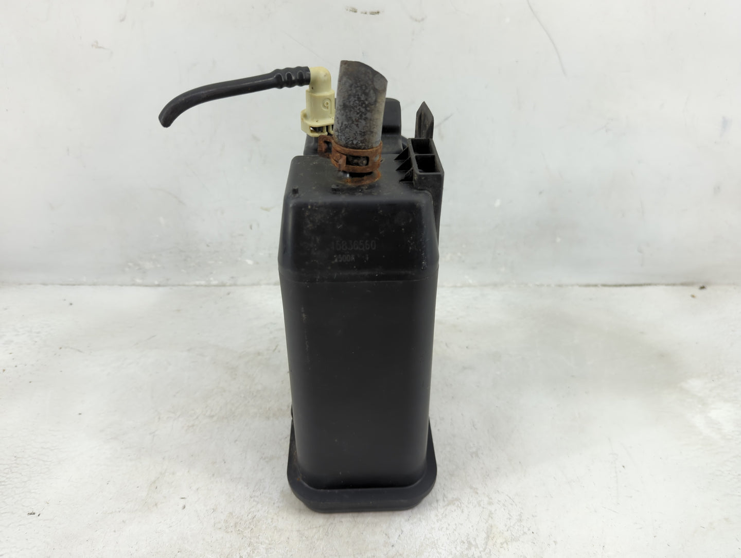 2011 Chevrolet Impala Fuel Vapor Charcoal Canister 1410740 - Oemusedautoparts1.com