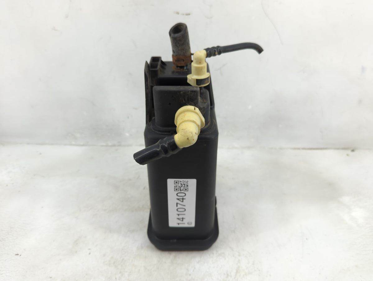 2011 Chevrolet Impala Fuel Vapor Charcoal Canister 1410740 - Oemusedautoparts1.com