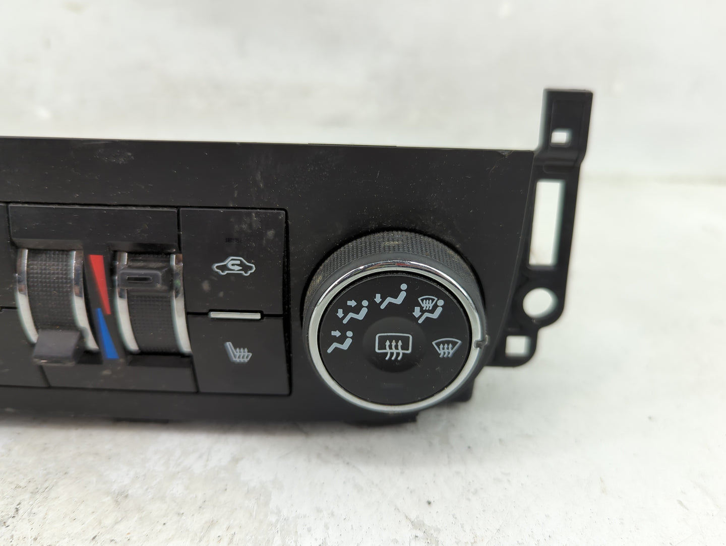 2006-2011 Chevrolet Impala Climate Control Module Temperature AC/Heater Replacement P/N:20972893 Fits OEM Used Auto Parts - 