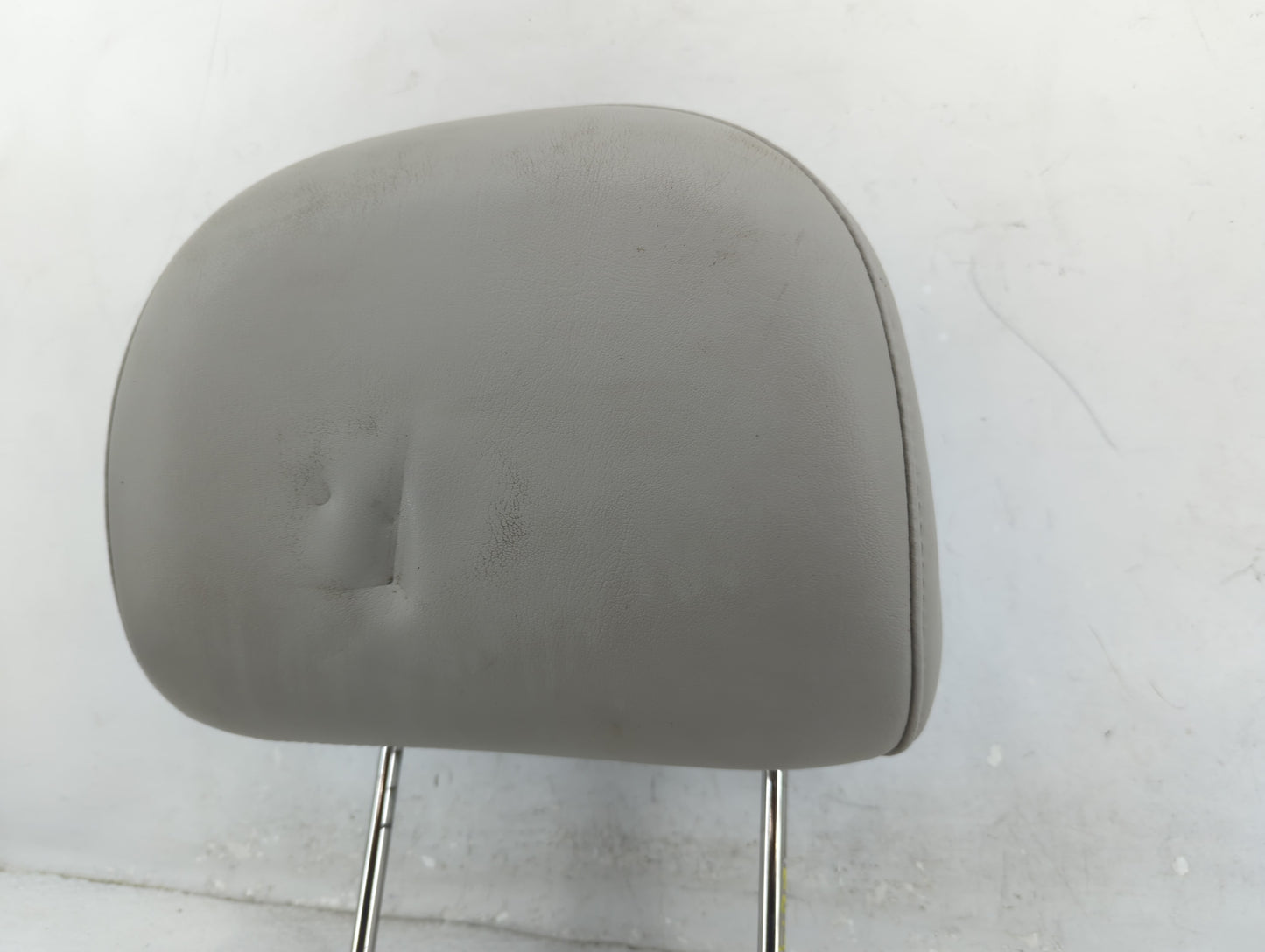 2009-2011 Chevrolet Impala Headrest Head Rest Front Driver Passenger Seat Fits Fits 2009 2010 2011 OEM Used Auto Parts - Oem
