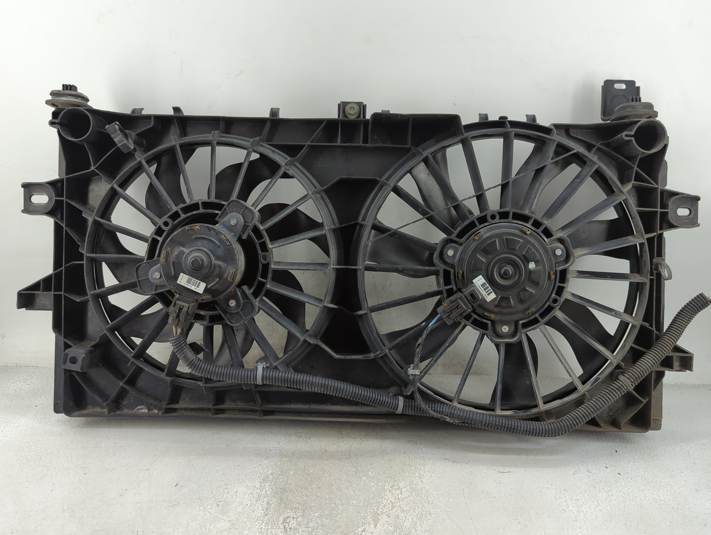 2011 Chevrolet Impala Electric Radiator Cooling Fan Motor Assembly Fits OEM Used Auto Parts - Oemusedautoparts1.com