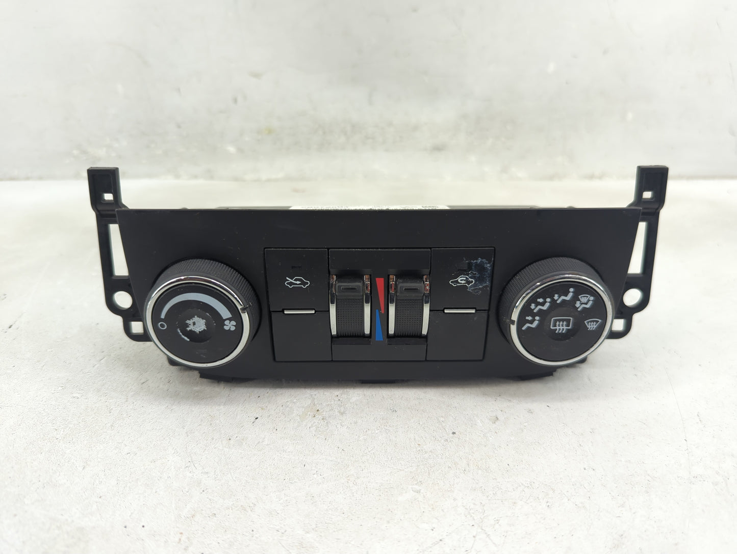 2006-2011 Chevrolet Impala Climate Control Module Temperature AC/Heater Replacement P/N:20972894 Fits OEM Used Auto Parts - 