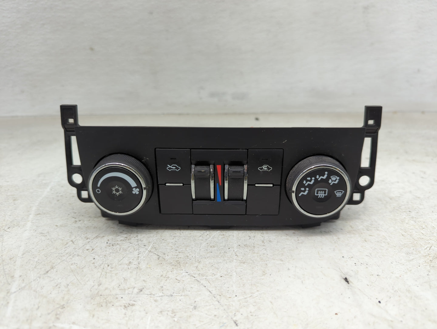 2006-2011 Chevrolet Impala Climate Control Module Temperature AC/Heater Replacement P/N:20972894 Fits OEM Used Auto Parts - 