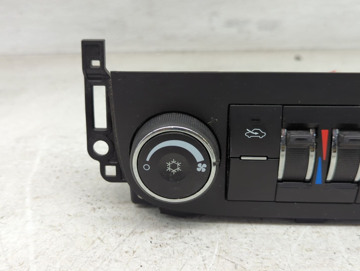 2006-2011 Chevrolet Impala Climate Control Module Temperature AC/Heater Replacement P/N:20972894 Fits OEM Used Auto Parts - 
