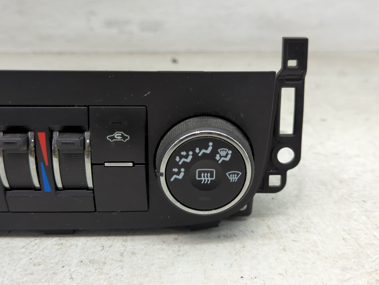 2006-2011 Chevrolet Impala Climate Control Module Temperature AC/Heater Replacement P/N:20972894 Fits OEM Used Auto Parts - 