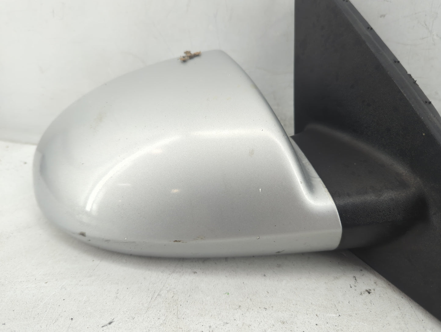 2007-2016 Chevrolet Impala Passenger Side View Mirror - Right Door Mirror OEM Used - Oemusedautoparts1.com