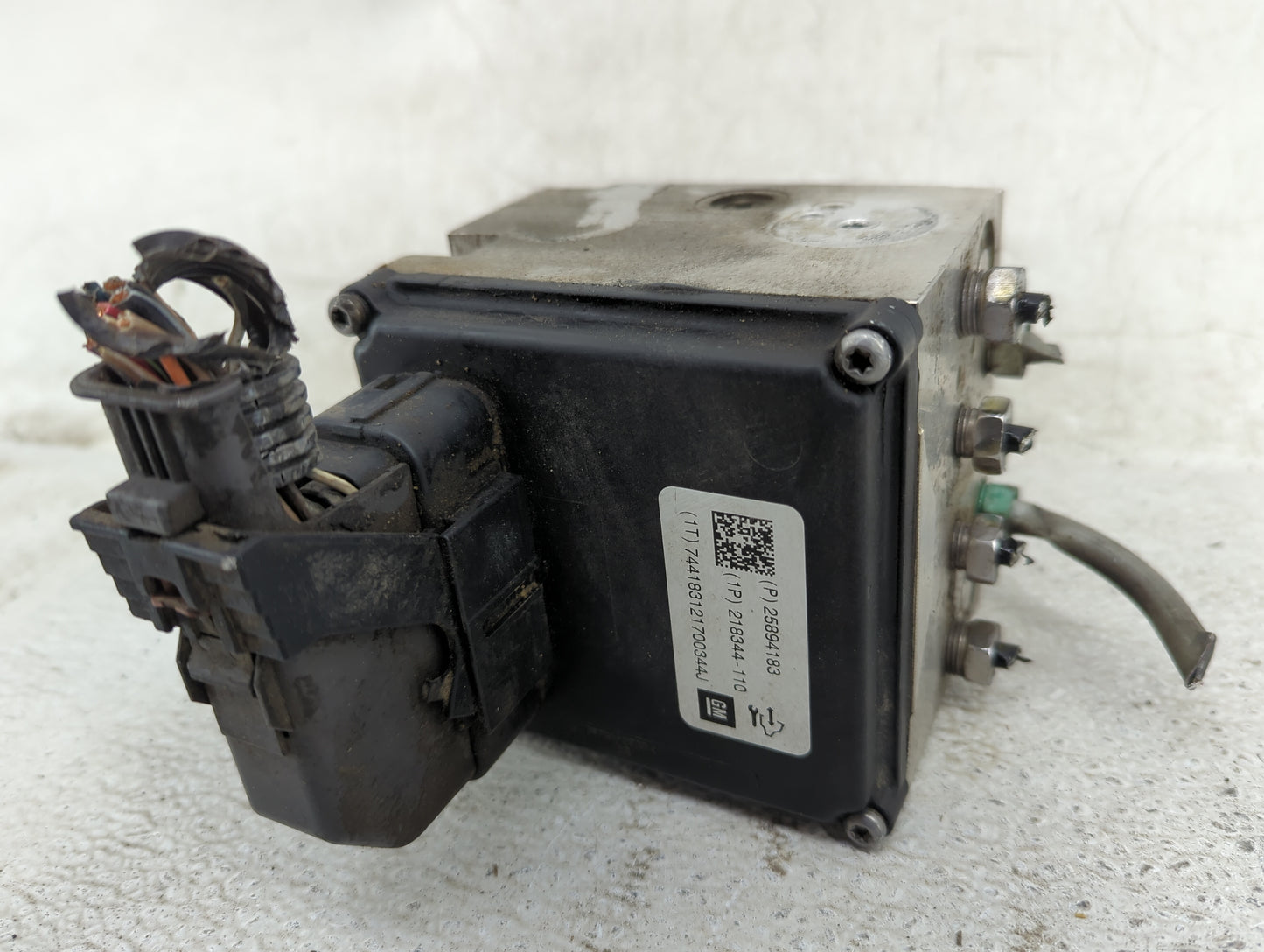 2008-2011 Chevrolet Impala ABS Pump Control Module Replacement P/N:25894183 Fits Fits 2008 2009 2010 2011 OEM Used Auto Part