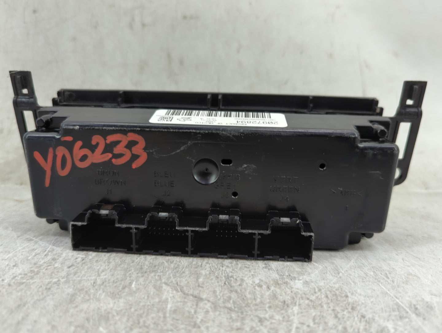 2011 Chevrolet Impala Climate Control Module Temperature AC/Heater Replacement P/N:20972894 Fits OEM Used Auto Parts - Oemus