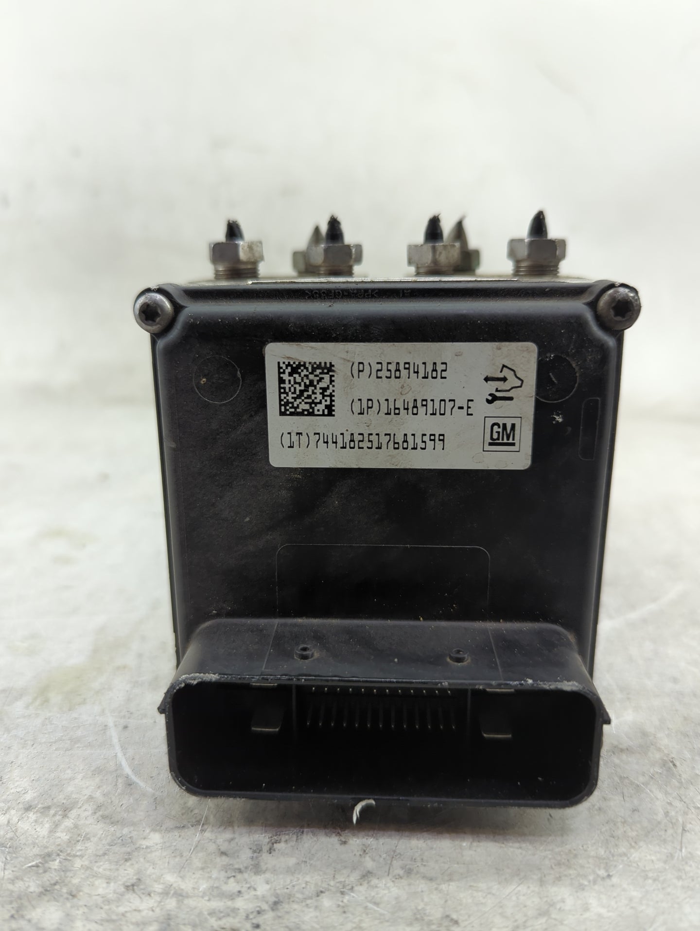 2008-2011 Chevrolet Impala ABS Pump Control Module Replacement P/N:25894182 Fits Fits 2008 2009 2010 2011 OEM Used Auto Part