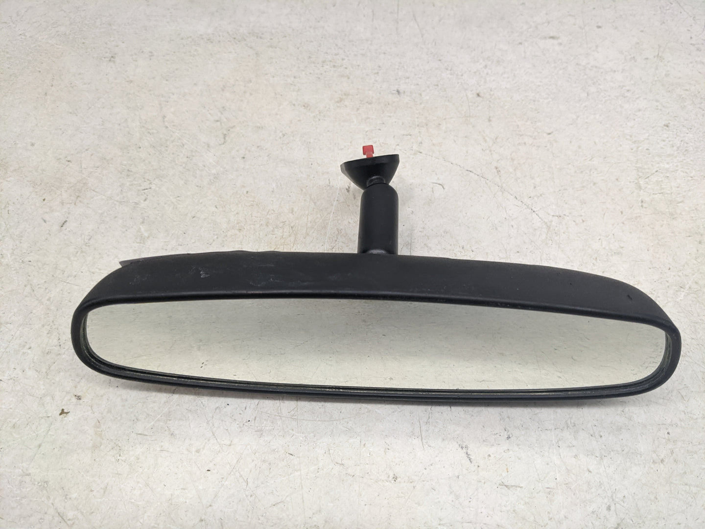 2001-2013 Chevrolet Impala Interior Rear View Mirror Replacement OEM P/N:015315 A048070 Fits OEM Used Auto Parts - Oemusedau