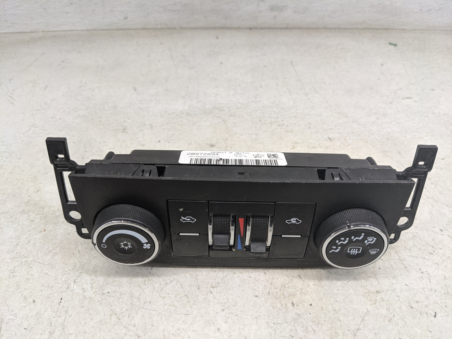 2006-2011 Chevrolet Impala Climate Control Module Temperature AC/Heater Replacement P/N:20972894 Fits OEM Used Auto Parts - 