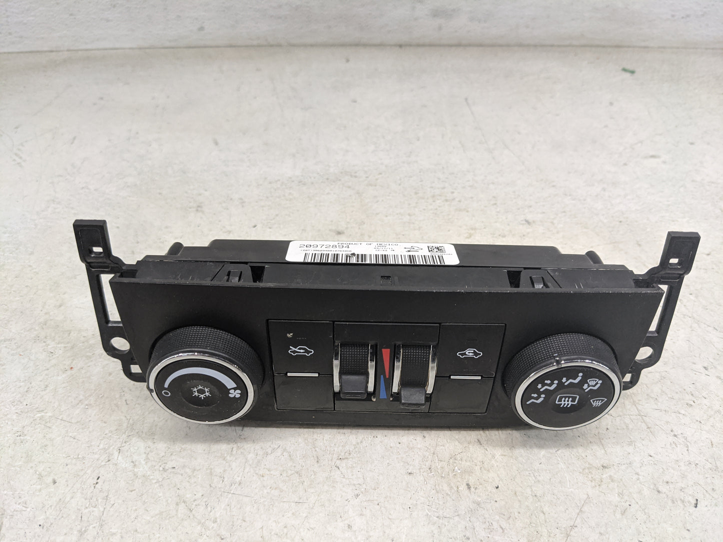 2006-2011 Chevrolet Impala Climate Control Module Temperature AC/Heater Replacement P/N:20972894 Fits OEM Used Auto Parts - 