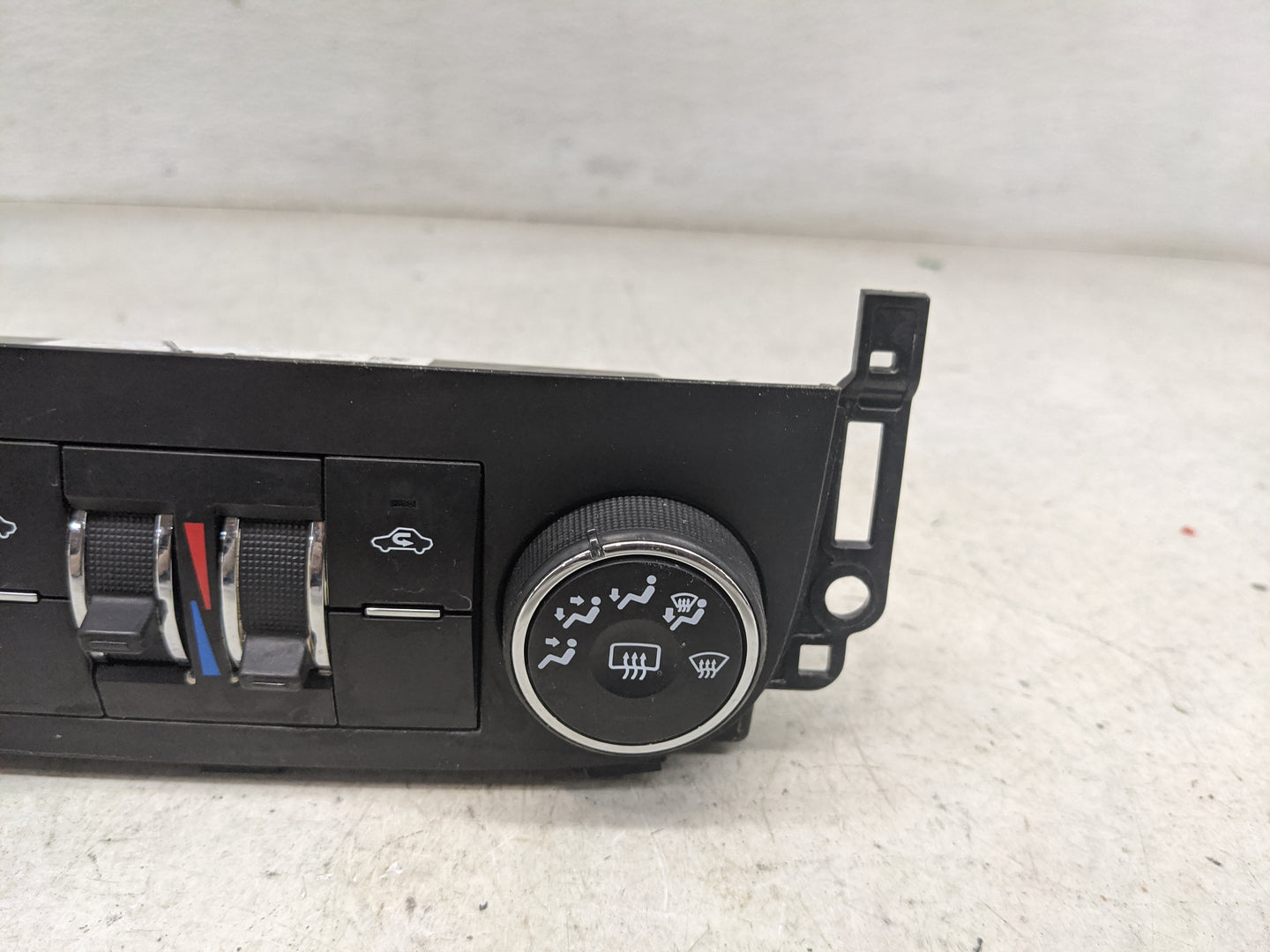 2006-2011 Chevrolet Impala Climate Control Module Temperature AC/Heater Replacement P/N:20972894 Fits OEM Used Auto Parts - 