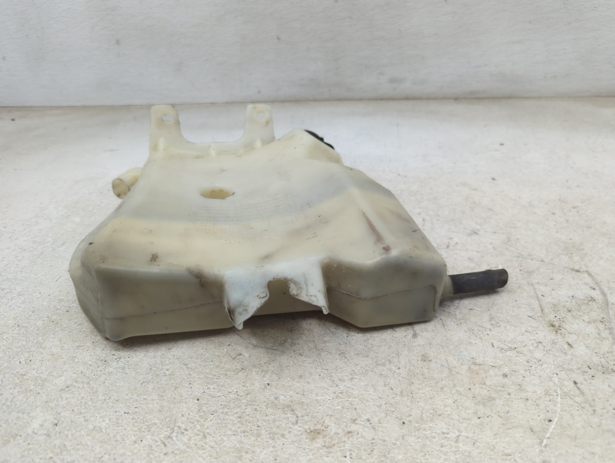 2011 Chevrolet Impala Radiator Coolant Overflow Expansion Tank Bottle 1465649 - Oemusedautoparts1.com