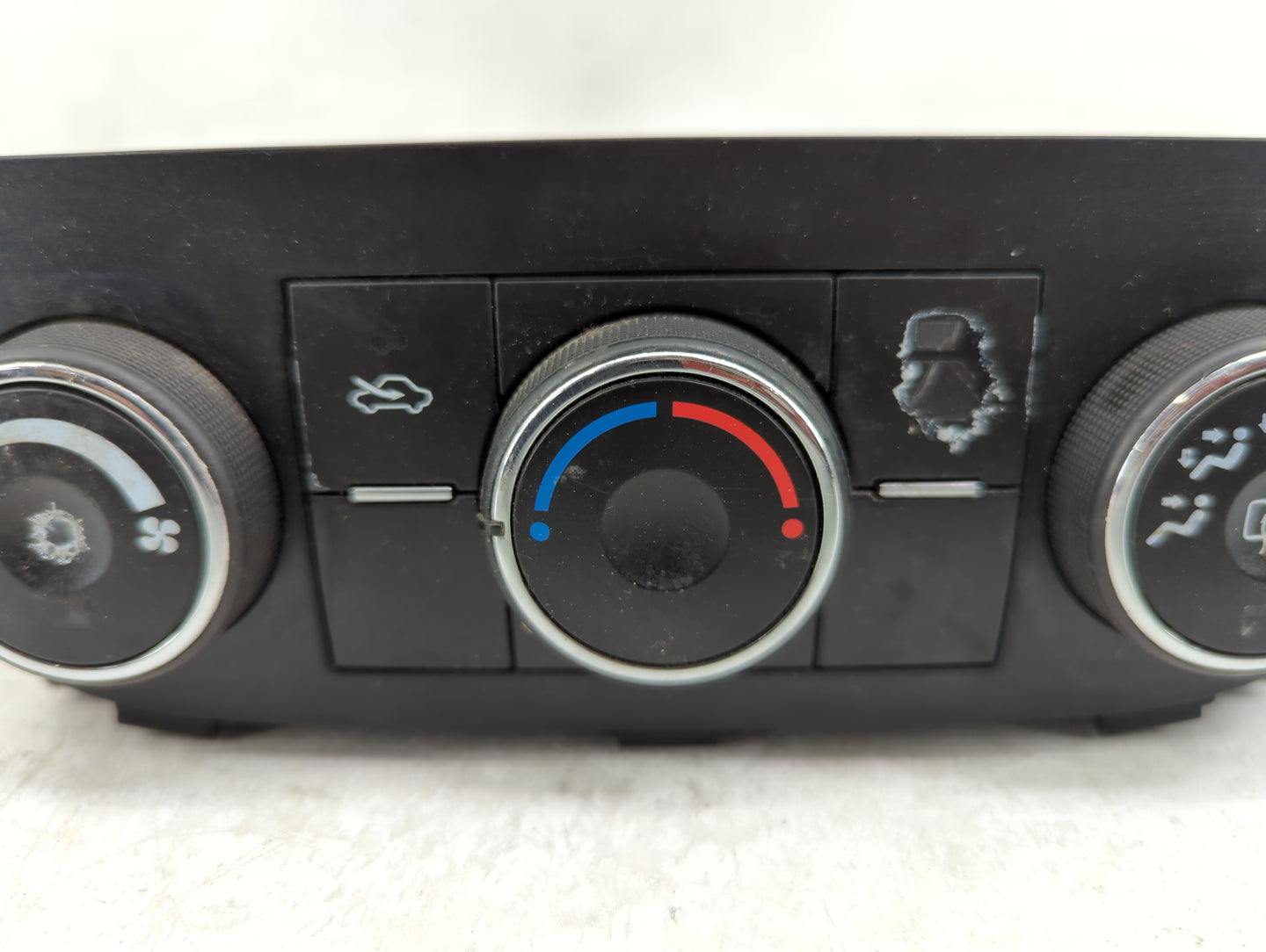 2011 Chevrolet Impala Climate Control Module Temperature AC/Heater Replacement P/N:20894711 Fits OEM Used Auto Parts - Oemus