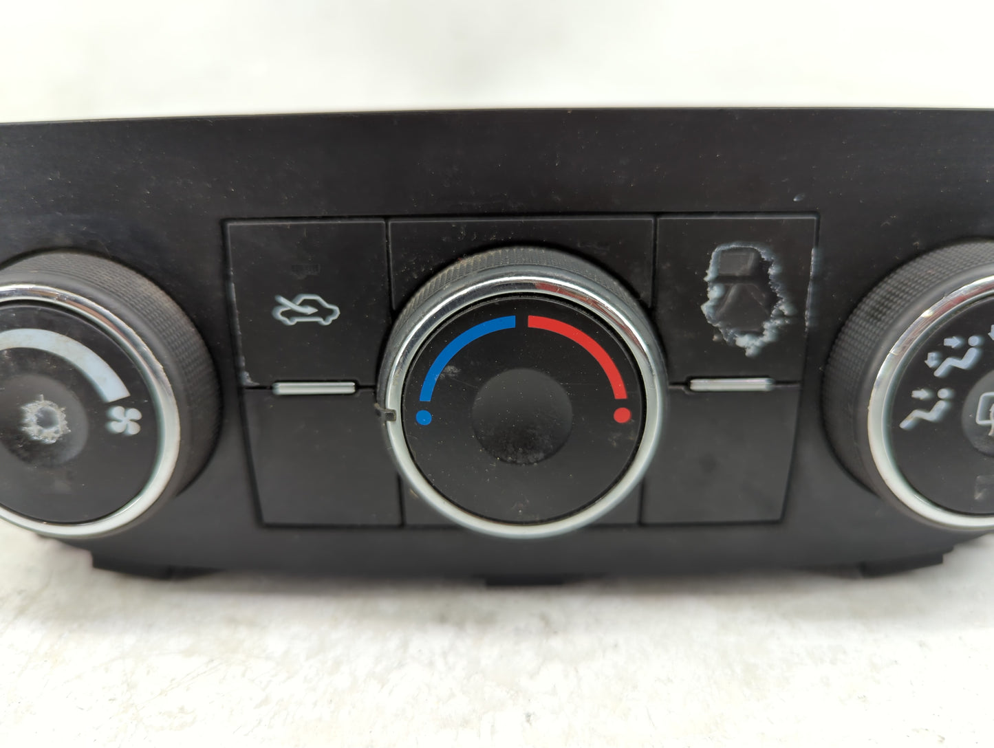 2011 Chevrolet Impala Climate Control Module Temperature AC/Heater Replacement P/N:20894711 Fits OEM Used Auto Parts - Oemus