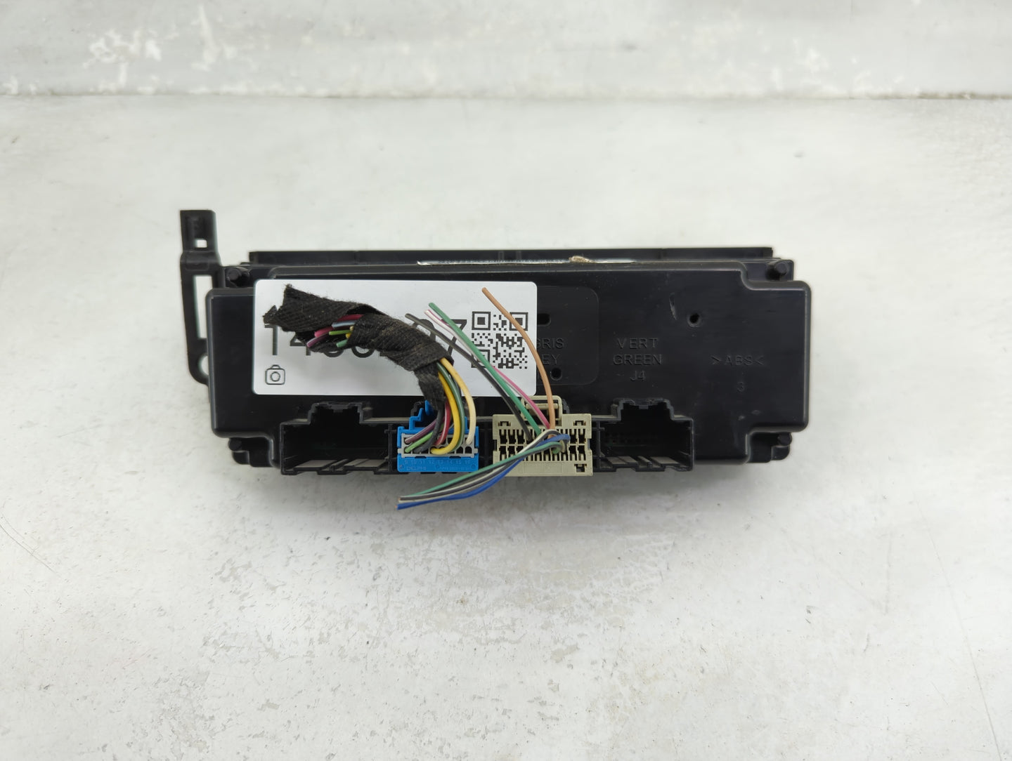 2011 Chevrolet Impala Climate Control Module Temperature AC/Heater Replacement P/N:20894711 Fits OEM Used Auto Parts - Oemus