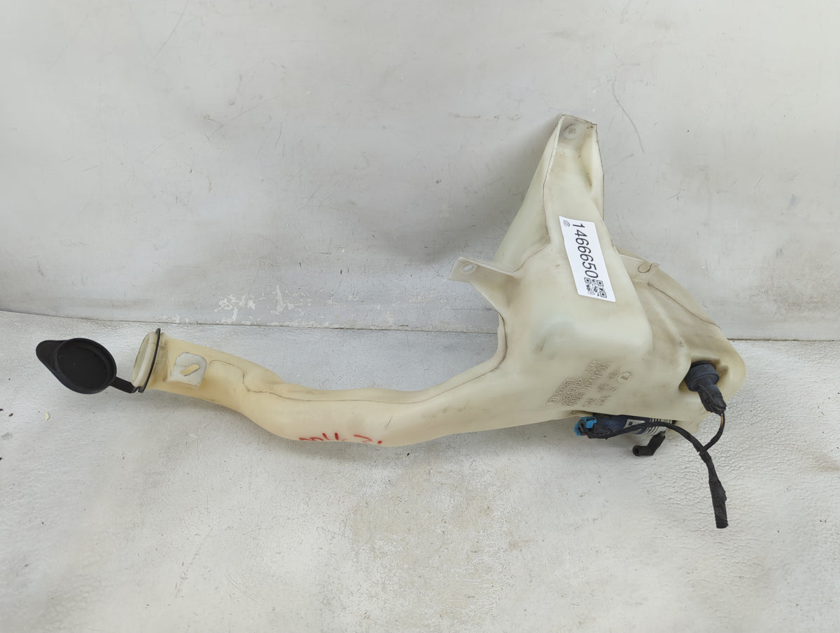 2006-2016 Chevrolet Impala Windshield Washer Fluid Reservoir Bottle Oem 1466650 - Oemusedautoparts1.com